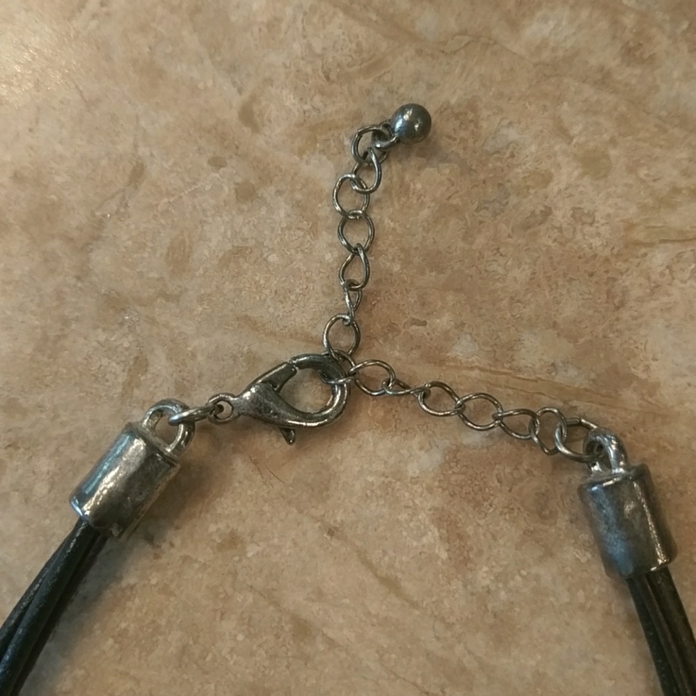 Shell Necklace - Picture 8 of 8