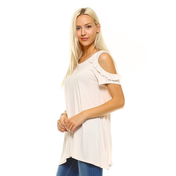 💕SALE💞❣1 LEFT❣ COCONUT CREAM RUFFLED TEE - Picture 2 of 5