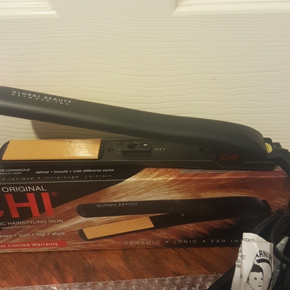 CHI ~ 1" hairstyling iron - Picture 2 of 2
