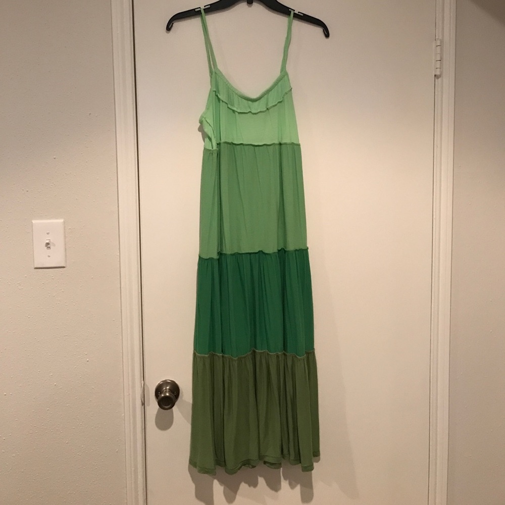 Flowy green gap dress