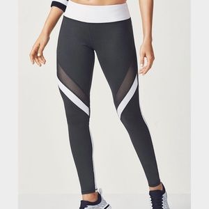 Bromean Mesh Legging from Fabletics