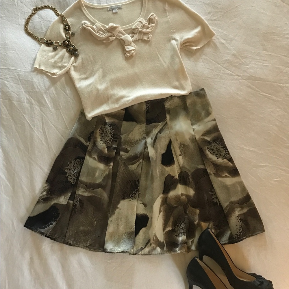 Silky floral skirt.  Size 8