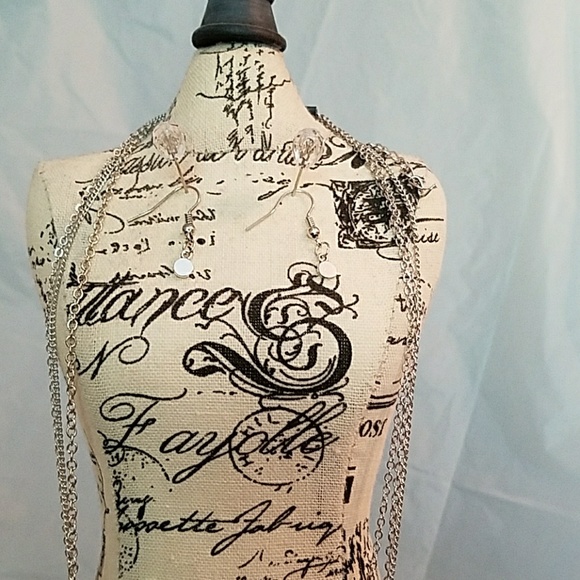 3-layered silver chain Necklace. - Picture 2 of 4