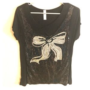 Adorable sequined top!