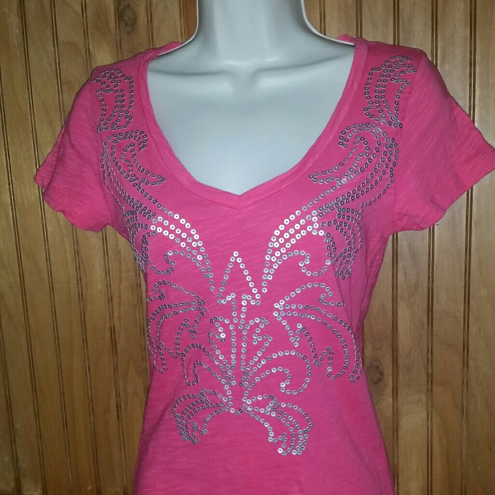 Deep Vee Ariat Tee