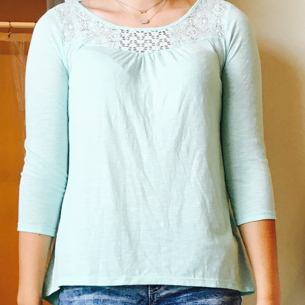 Mint crochet 3/4 sleeve top