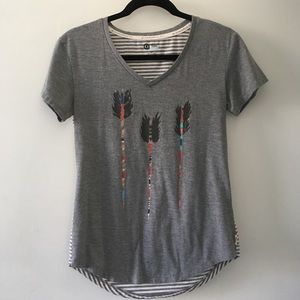 V-neck tee with striped back