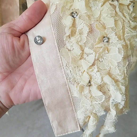 Lace Blouse long sleeve transparent in the back - Picture 2 of 4