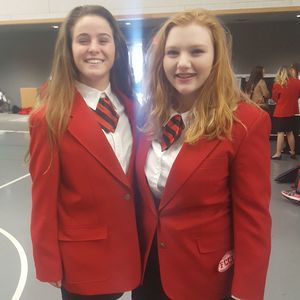 Meet your Posher, Amber-sky