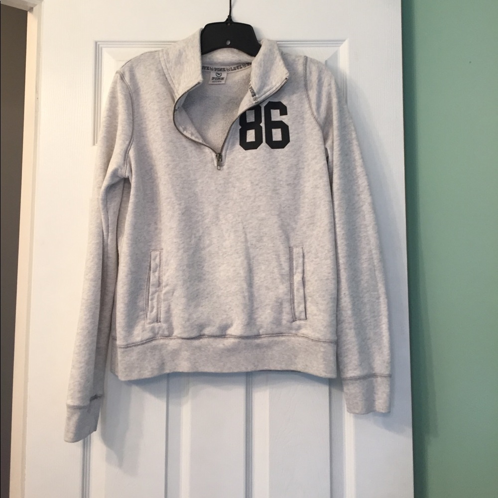 VS quarter zip size medium