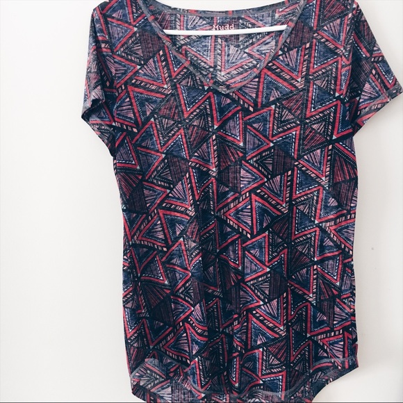 Mudd Tops - Kohls/Mudd colorful triangle print T-shirt