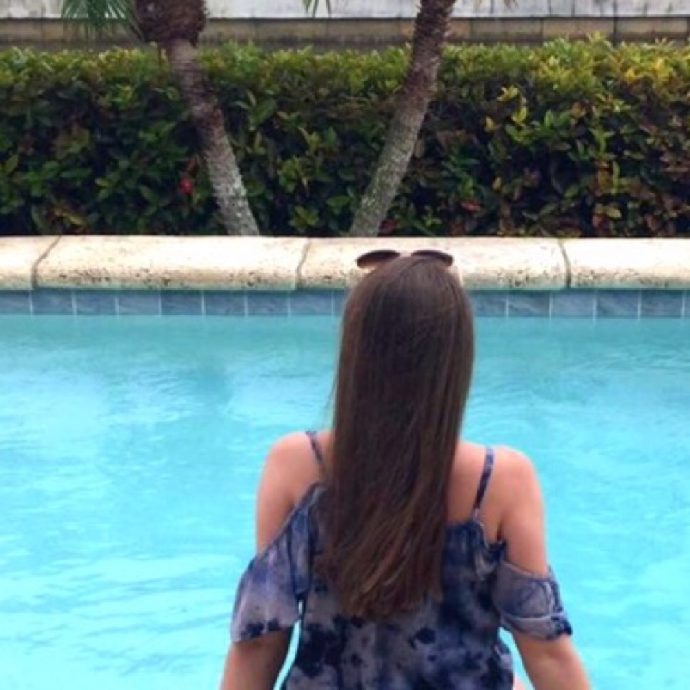 Meet your Posher, Olivia