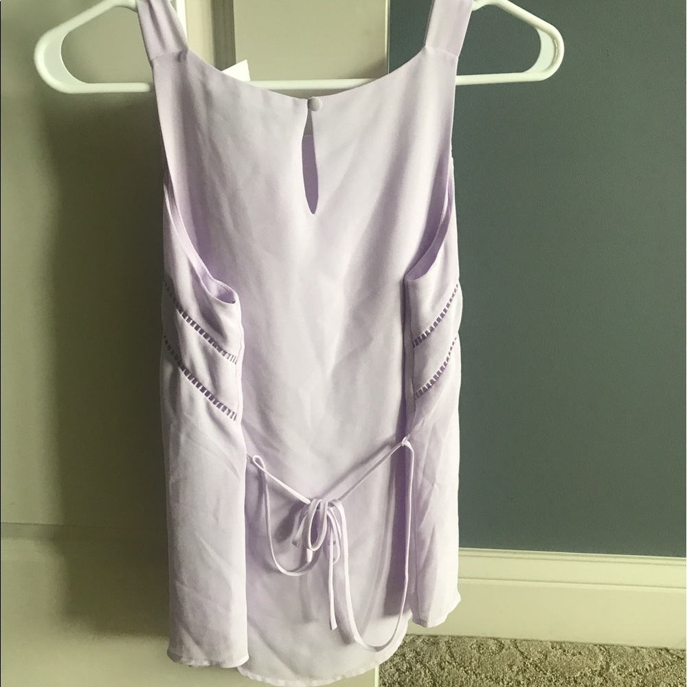 Adorable Spring Top - Picture 2 of 2
