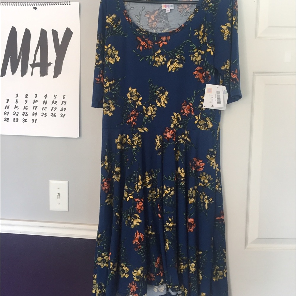 SALE!!!! LulaRoe Navy *Unicorn!* Nicole