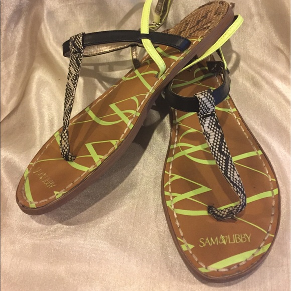 Sam and Libby Snakeskin Print Thong sandals 10 - Picture 2 of 7