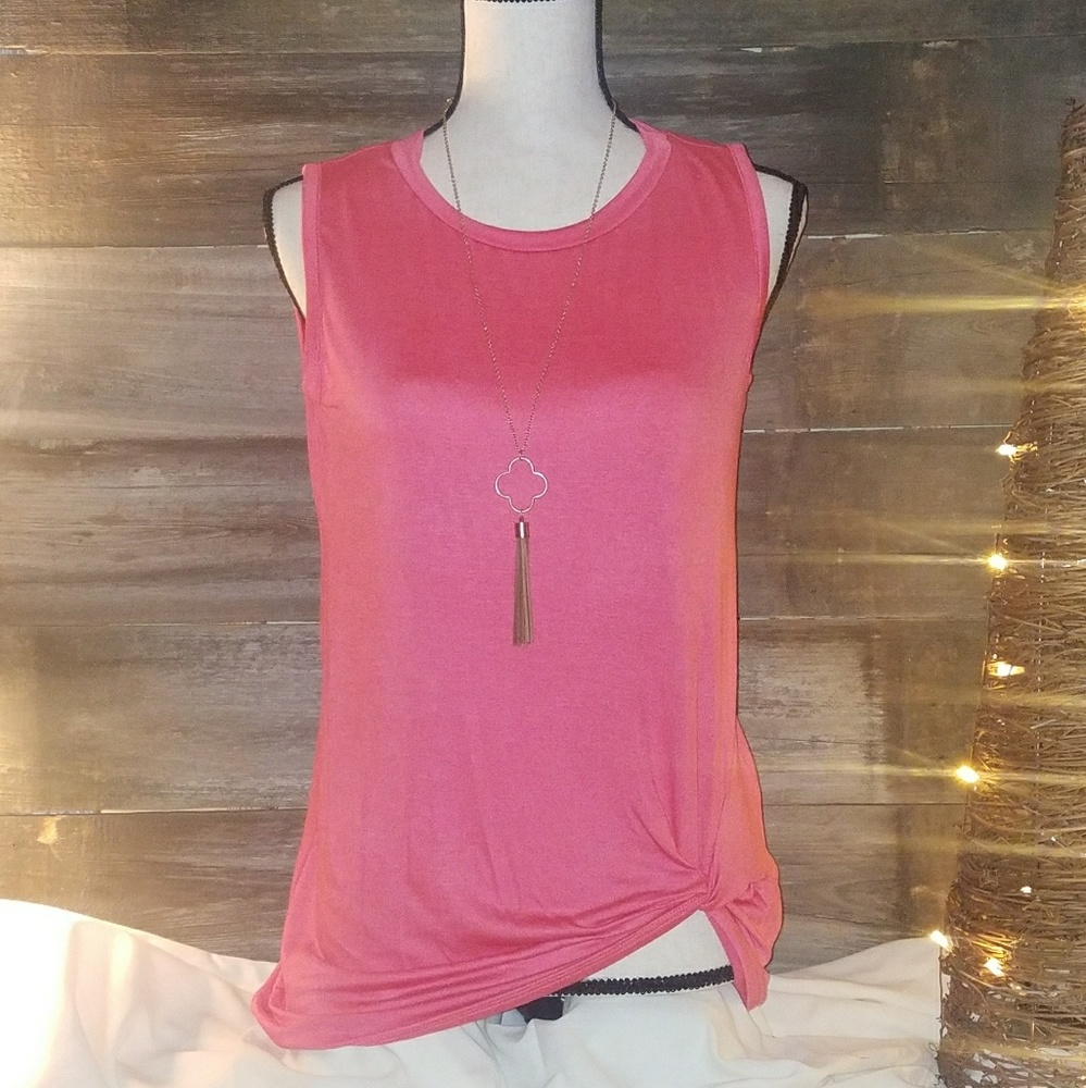 Tank Front Knot Top