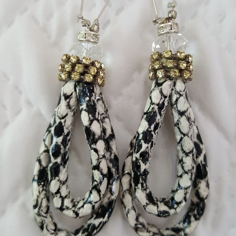 Handmade snake skin Earrings