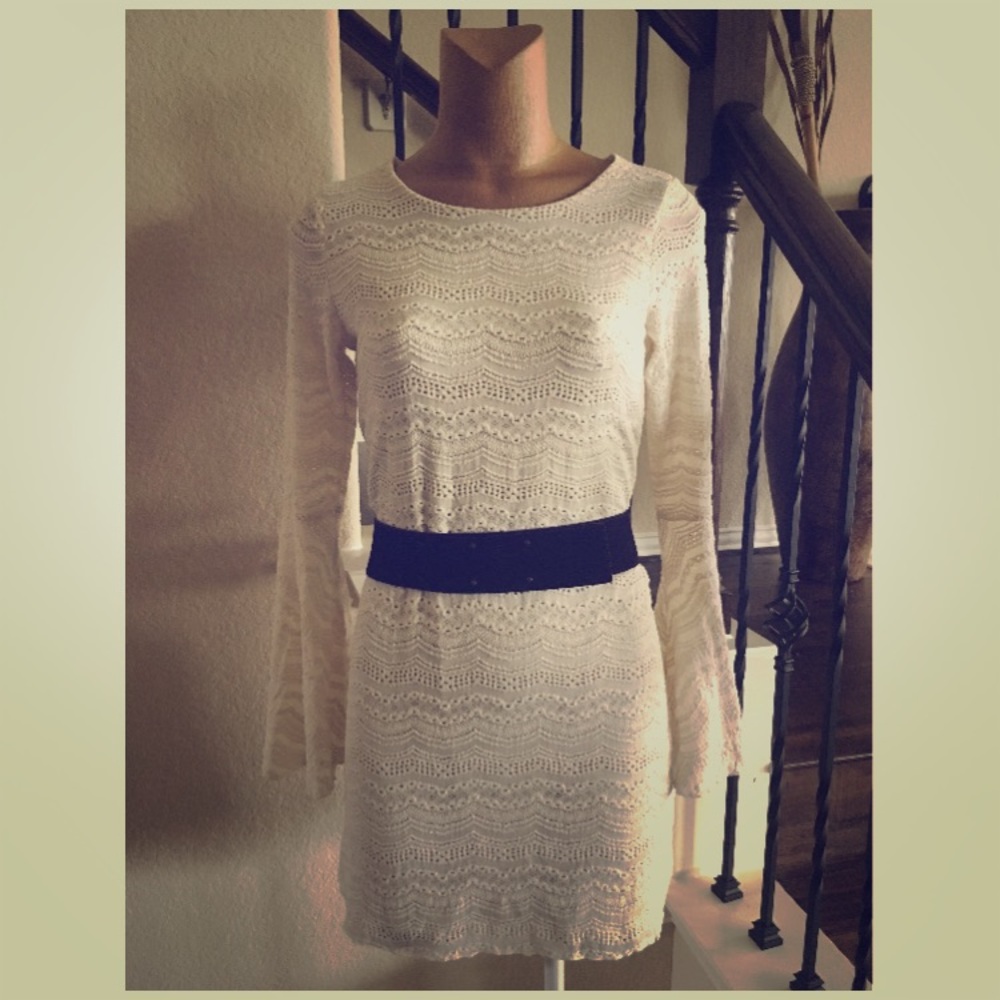 Boho Lace Bell Sleeve Dress, M