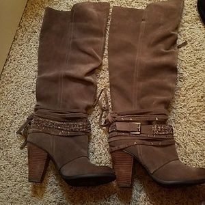 Ladies suede winter boots sz. 8