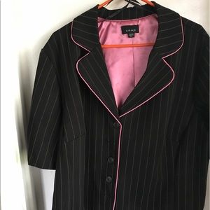 Dress suit