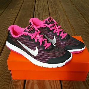 New Girls Black Nike Sneakers