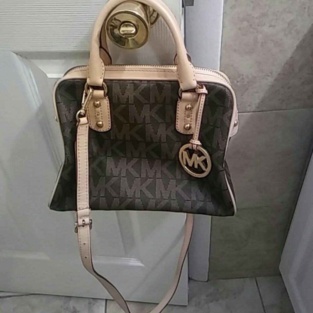 Michael kors handbag