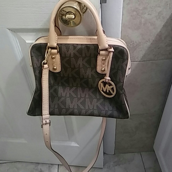 Michael Kors Handbags - Michael kors handbag