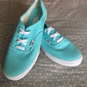 Aqua Vans
