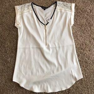Cream/Black Express shirt
