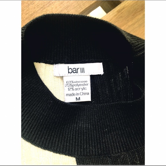 Knit Color-block Top - Picture 2 of 3