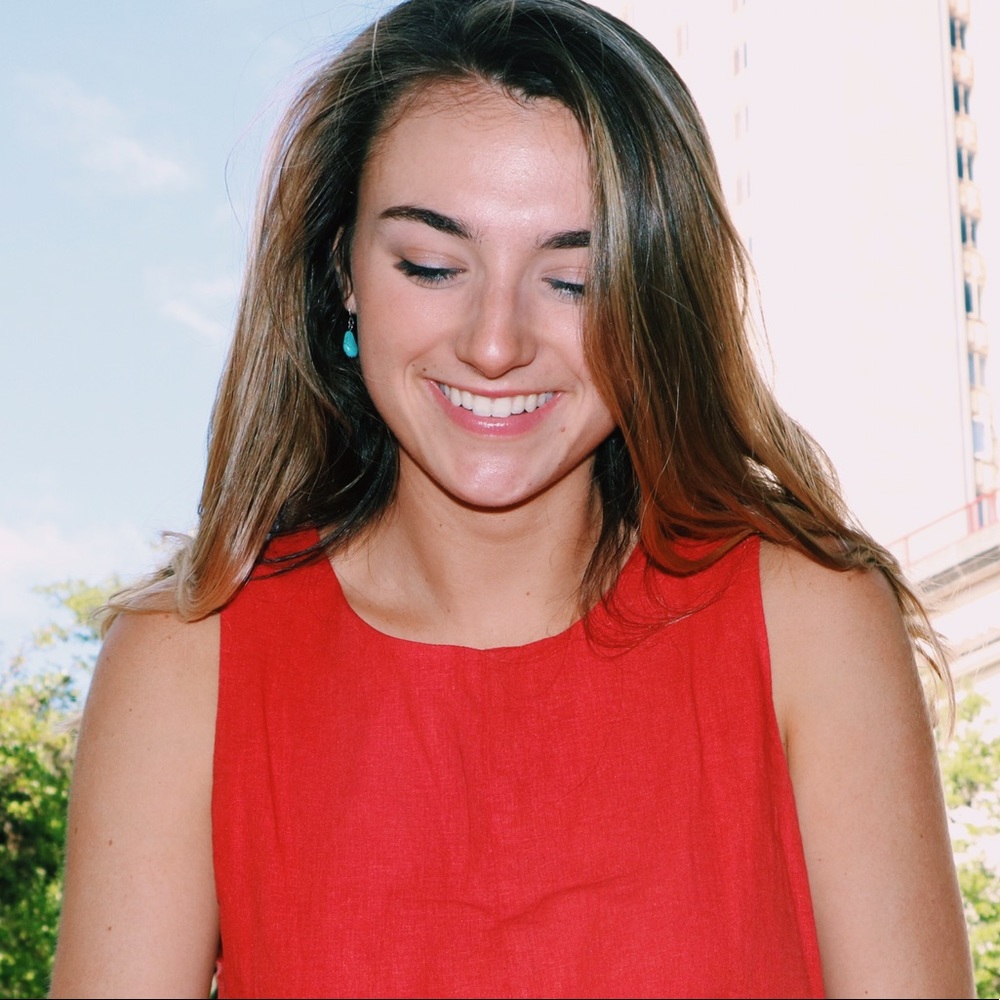 Meet your Posher, Emily