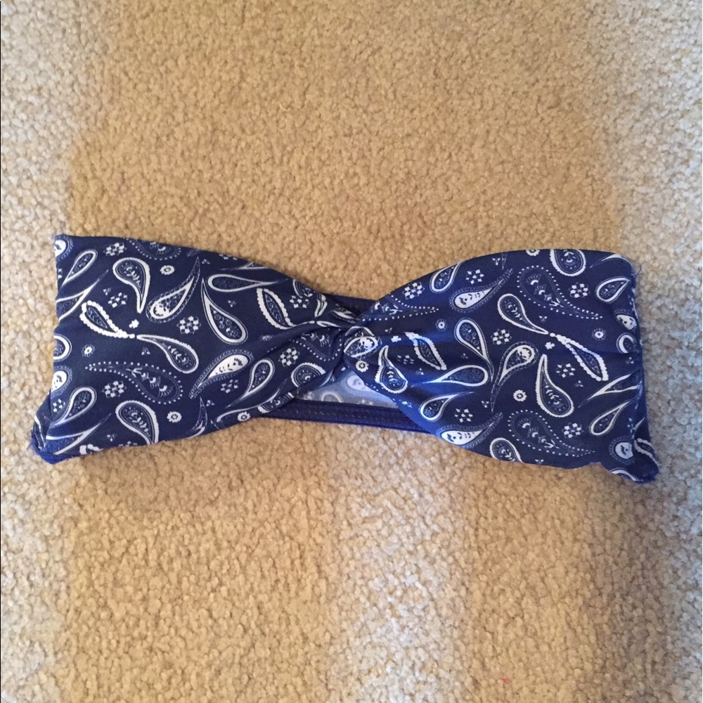 Blue and white bandeau