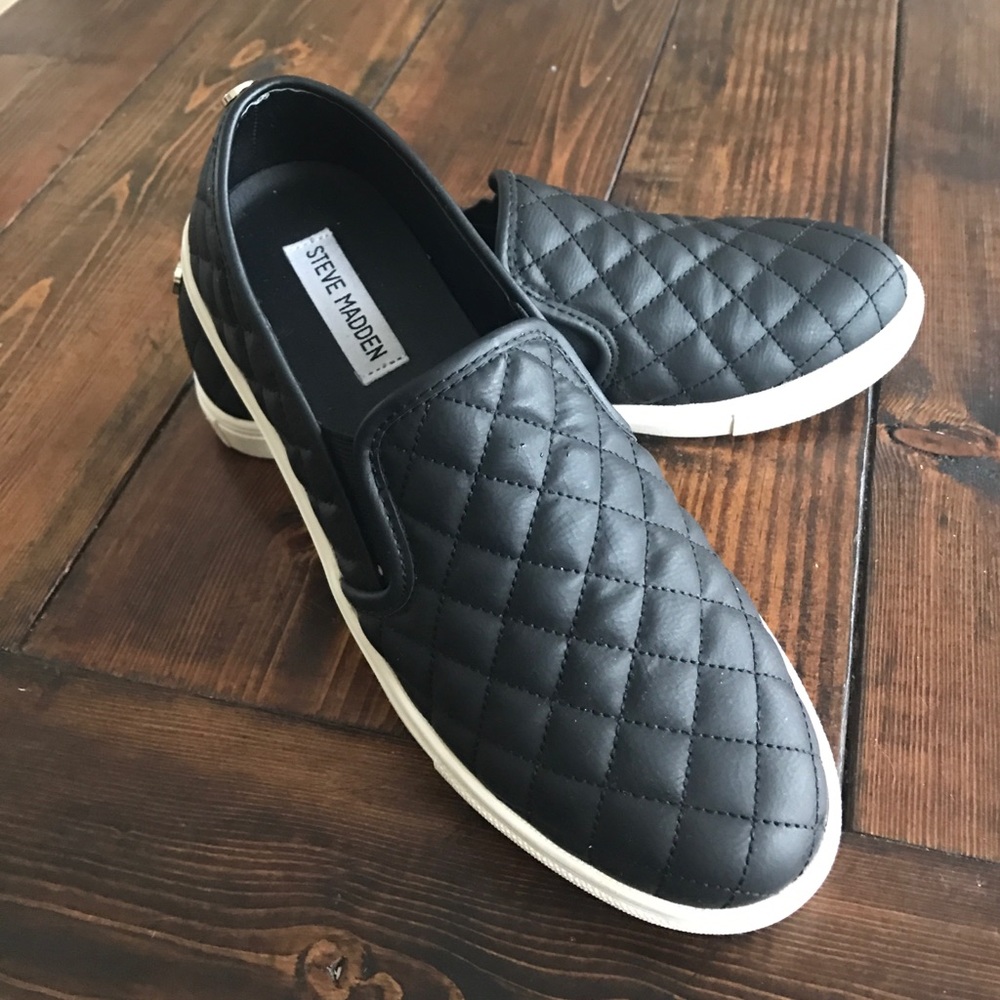 Steve Madden slip on shoes
