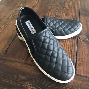 Steve Madden slip on shoes