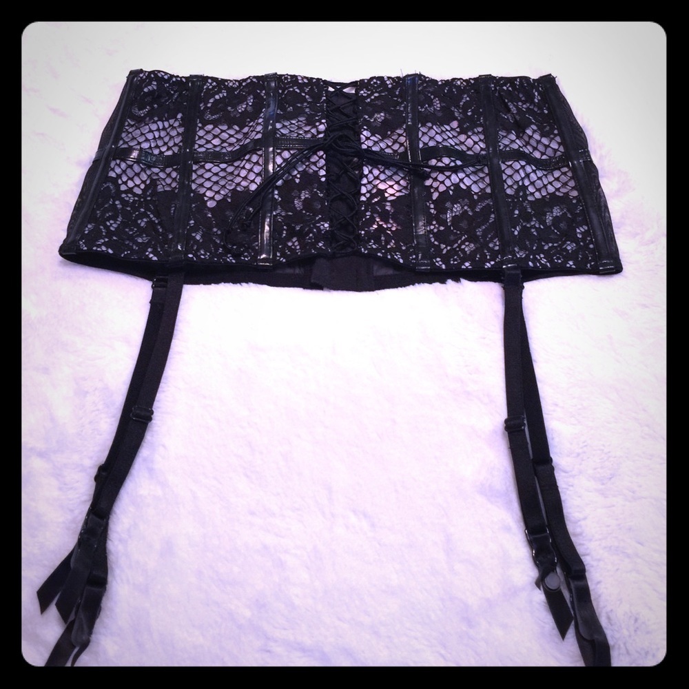Victoria's Secret garter