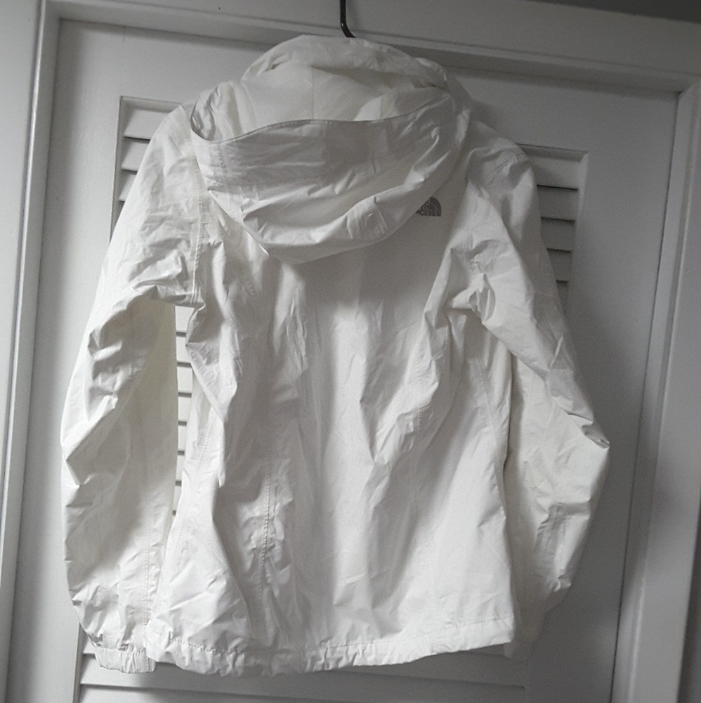 Women's North Face wind breaker