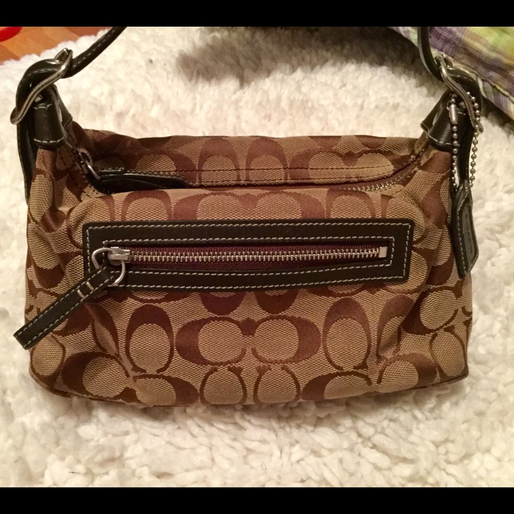 AUTHENTIC Coach Small Purse With Signature Fabric