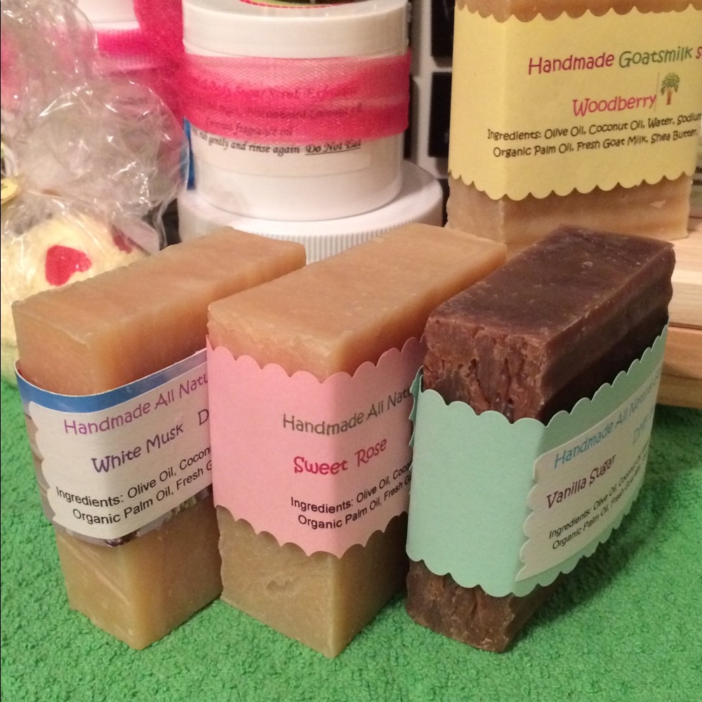 3 Goatsmilk soaps natural PICK