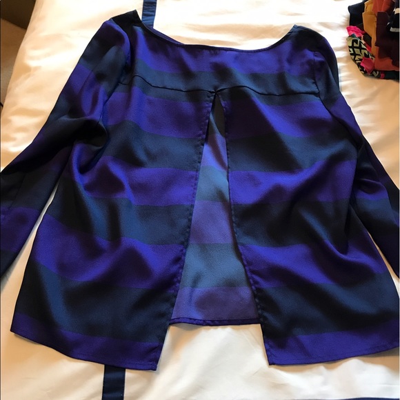 UO open back blouse - Picture 2 of 4