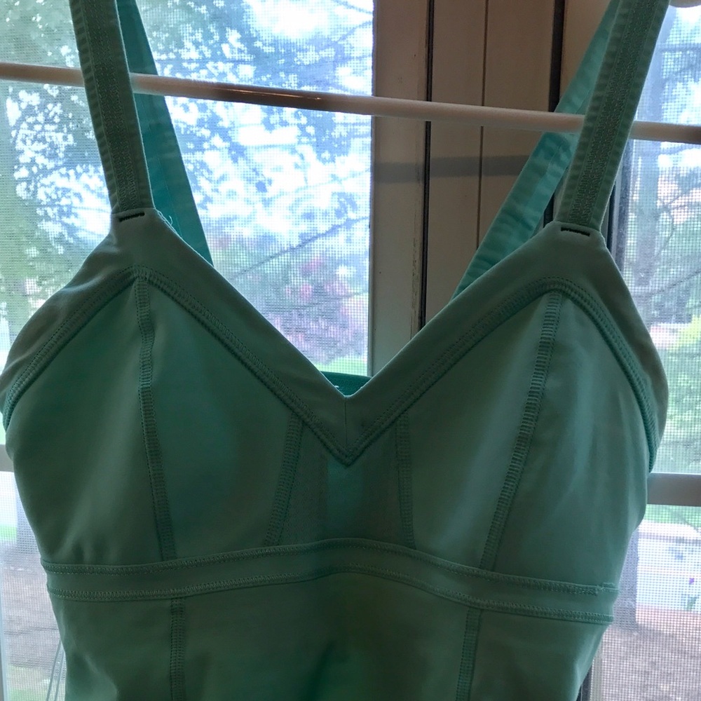 Stylish Lululemon top