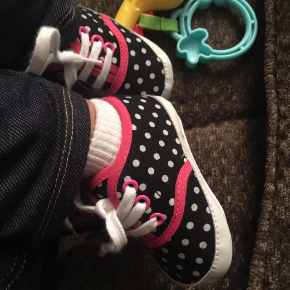 ❌sold❌Baby Black dot canvas sneaker