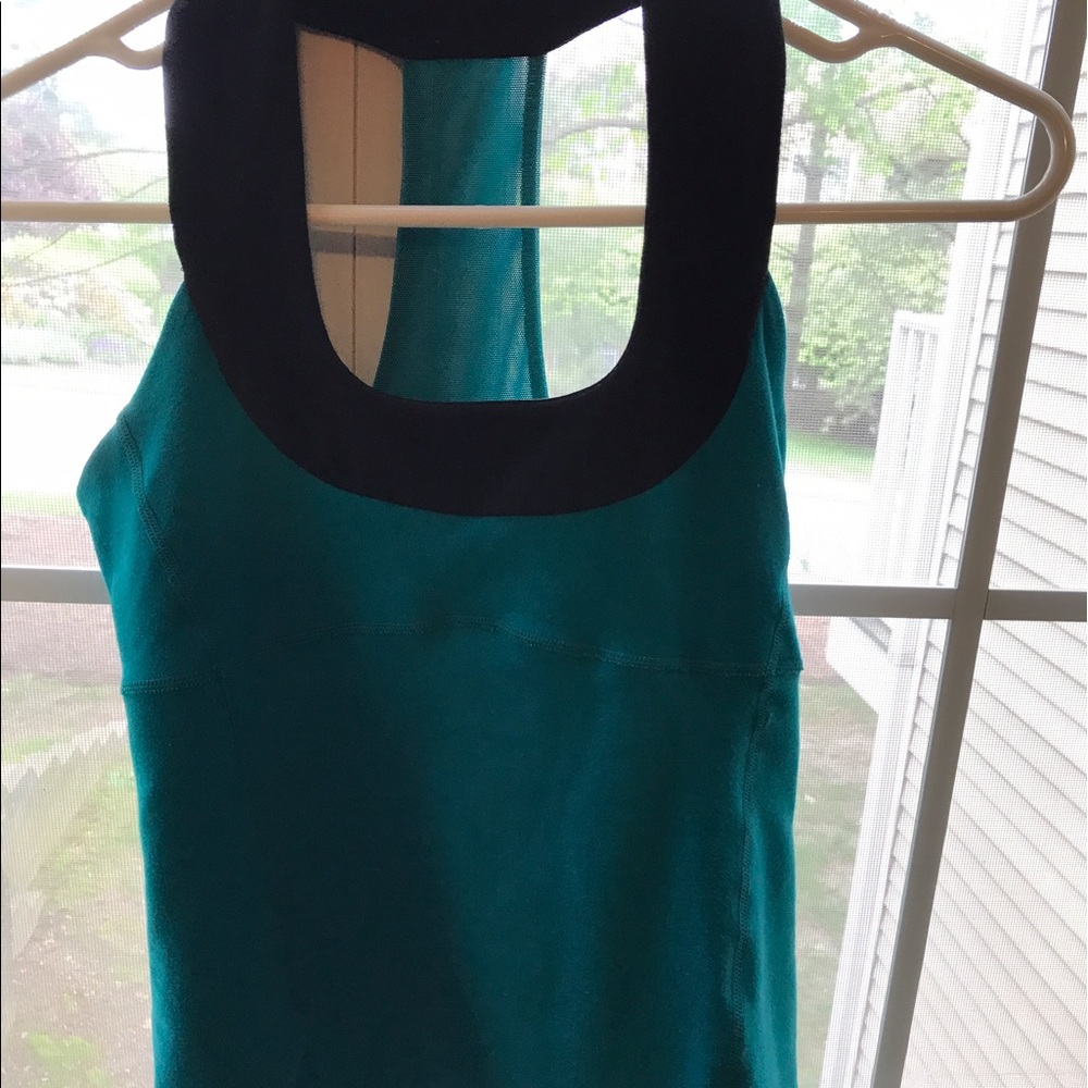 Stylish Lululemon top