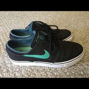Nike SB Janoski Leather Black & Mint