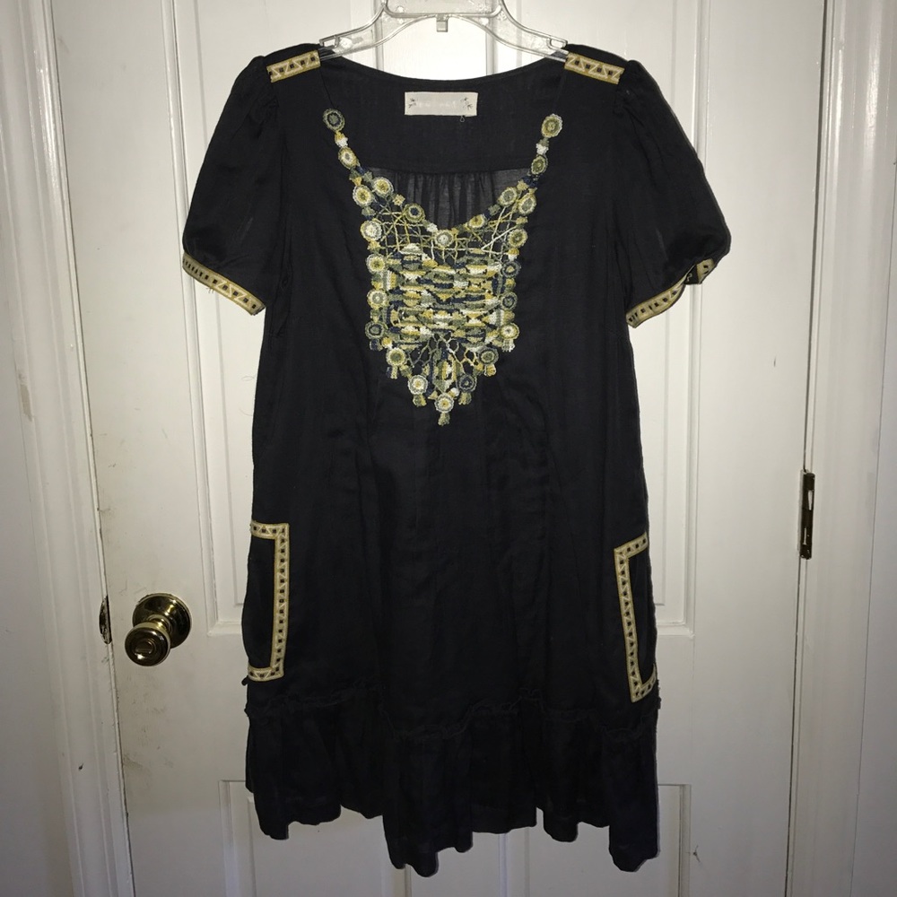 Anthropologie embroidered tunic