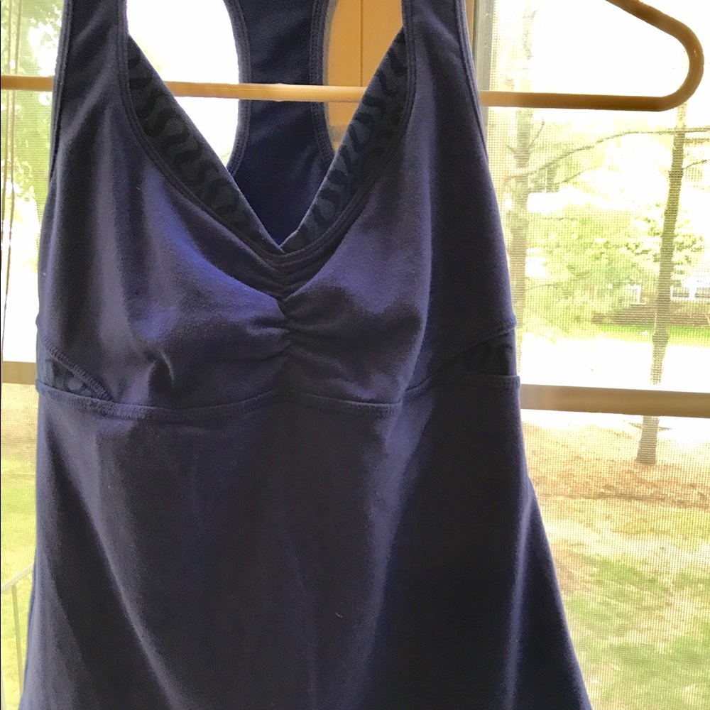 Stylish Lululemon top