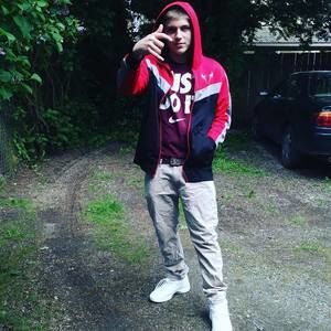 Meet your Posher, Skylar