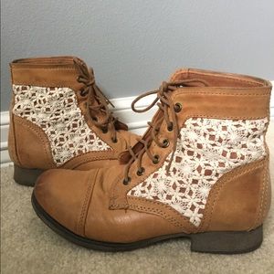 Thundr-C Cognac Multi Crocheted Lace Up Boots