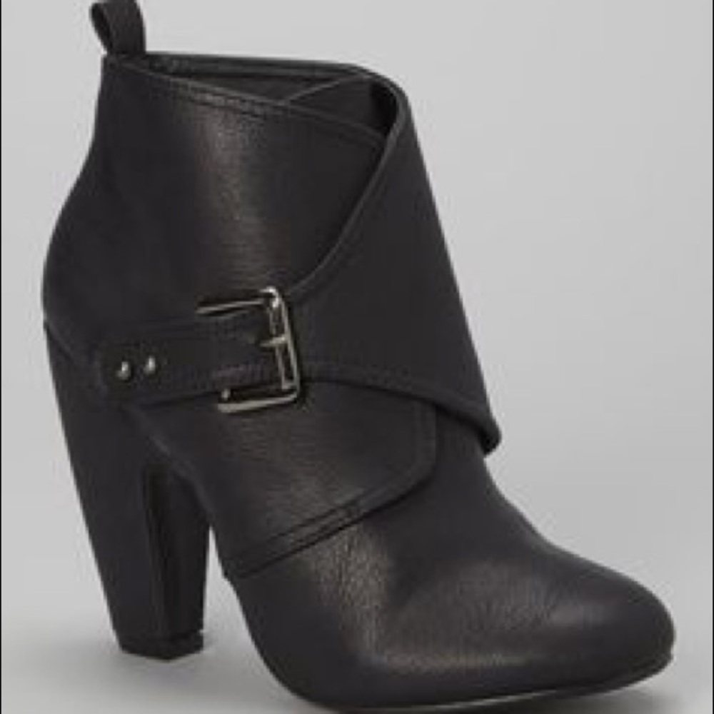 C-Label size 5.5 Addison 3 bootie