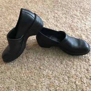 Black clog shoes