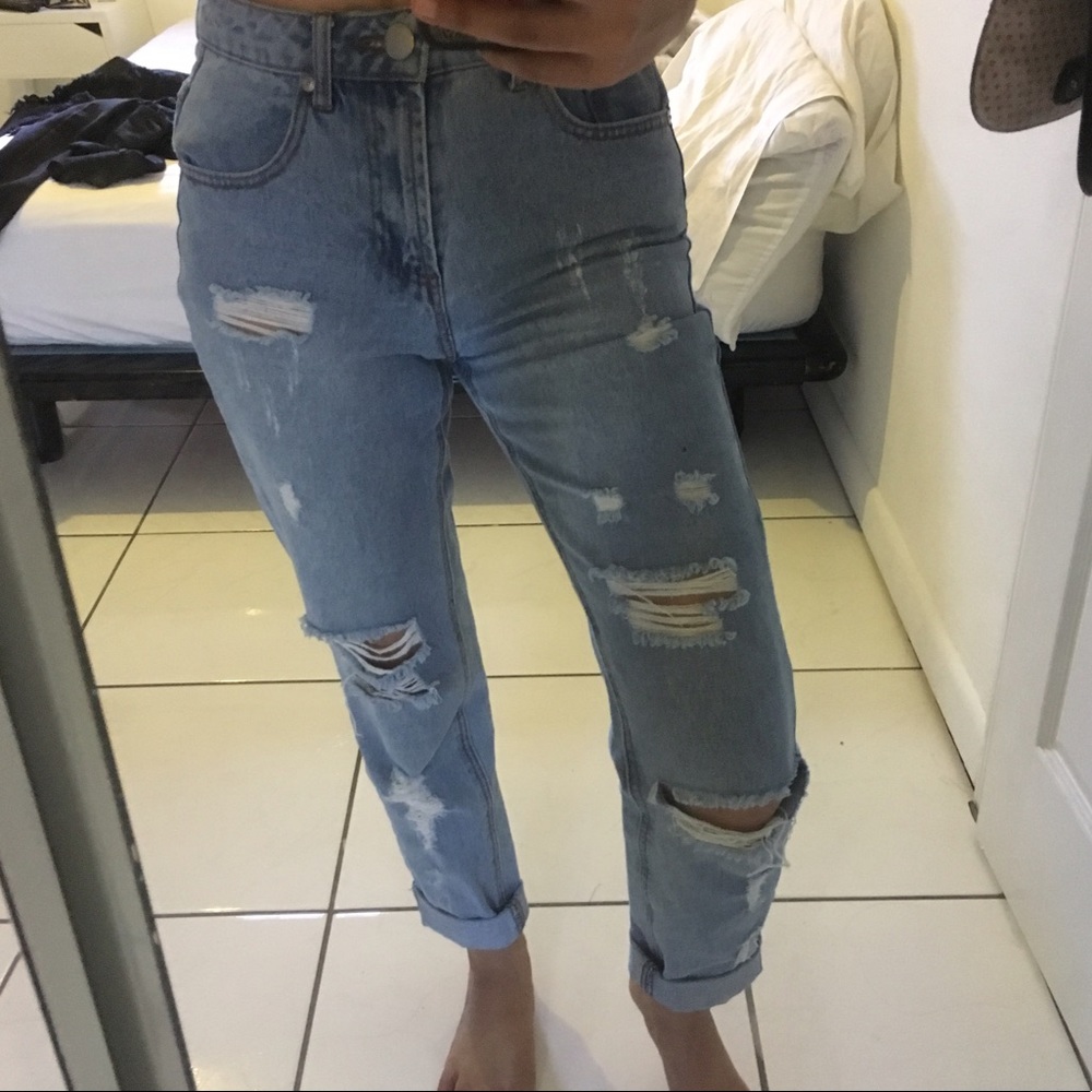 Ripped Distressed Light Wash High Waist Mom Jeans